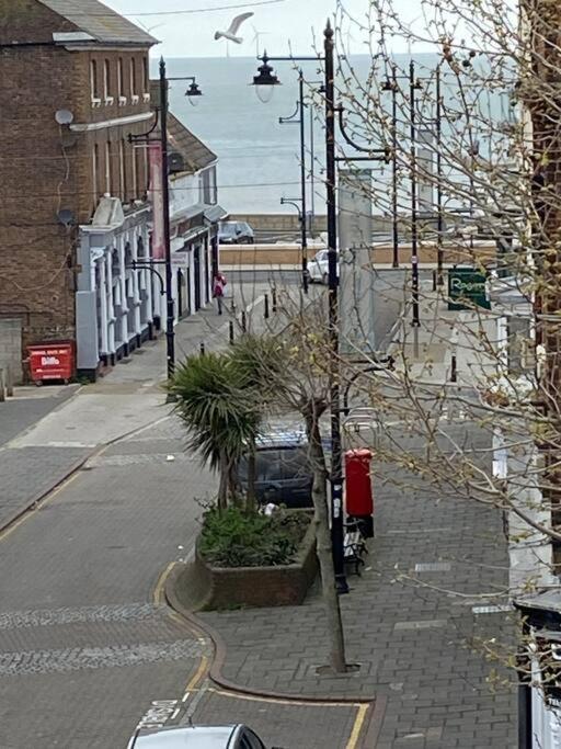 Herne Bay Central - 2 Minutes From Beach Apartment エクステリア 写真